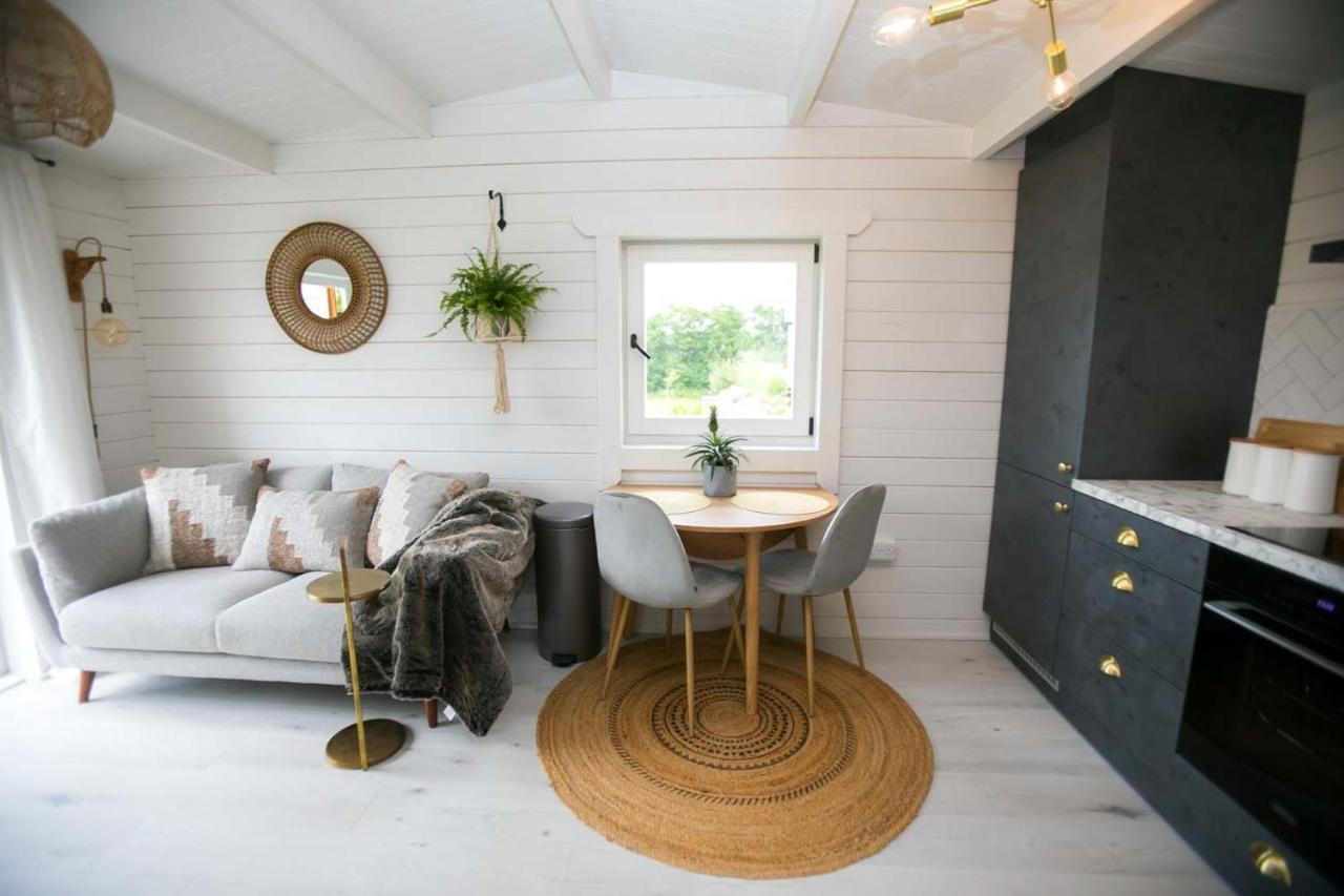 The Paddocks Cabin - Stylish, Cozy & Private Killarney Luaran gambar